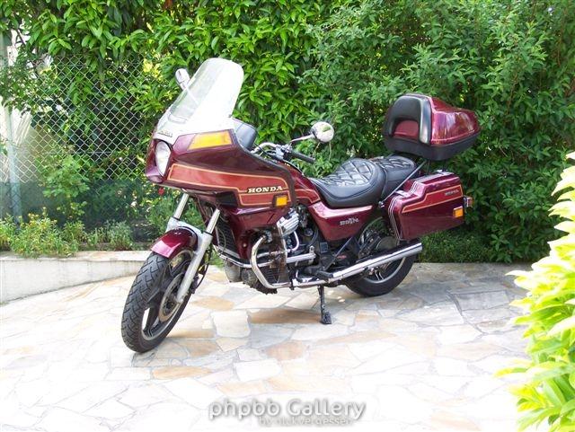 650 SILVERWING GLD2 de 1983
